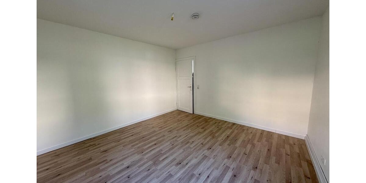 Erdgeschoßwohnung Plauen Alt Chrieschwitz - 3 Zimmer, 64 m&sup2;, 360&euro; | Angebot:26518940
