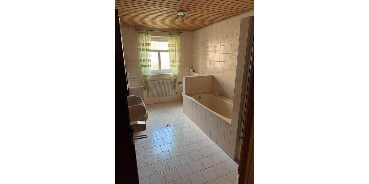 Wohnen auf Zeit Horb am Neckar - 5 Zimmer, 200 m&sup2;, 15&euro; | Angebot:24745654