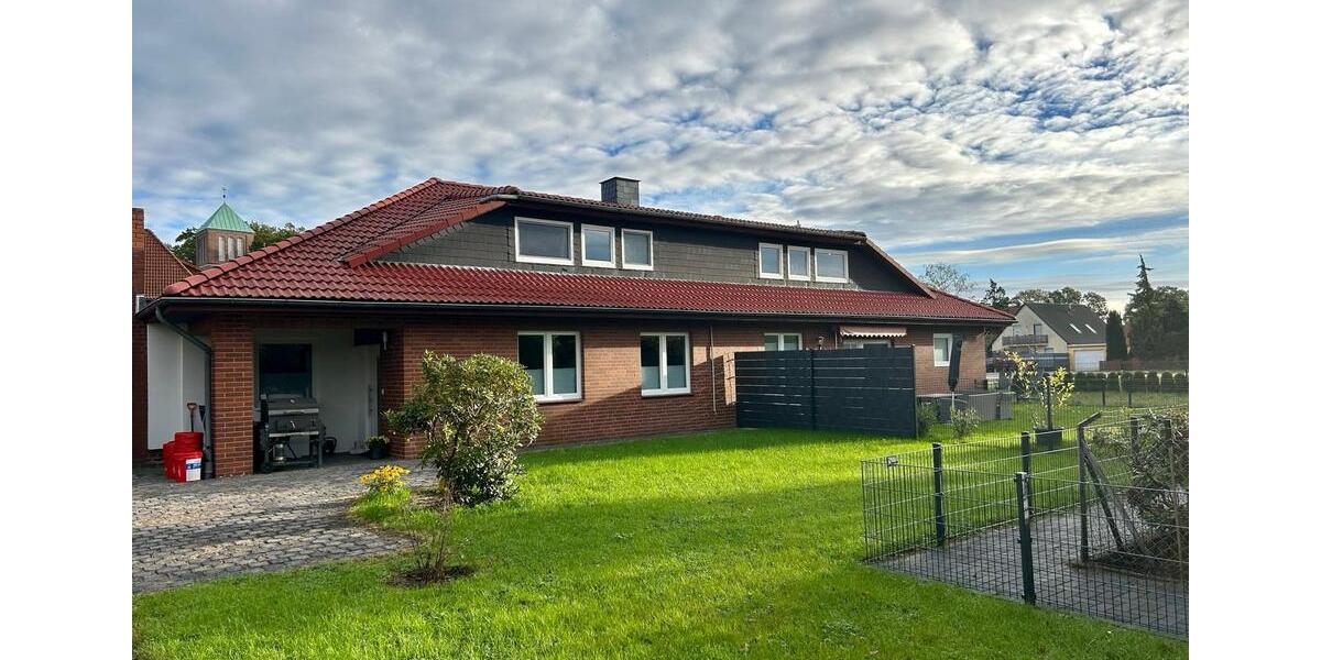 Dachgeschoßwohnung Nienhagen - 5 Zimmer, 126 m&sup2;, 1.190&euro; | Angebot:26398880
