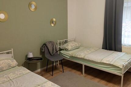Wohnen auf Zeit Borchen - 3 Zimmer, 80 m&sup2;, 273&euro; | Angebot:25591136
