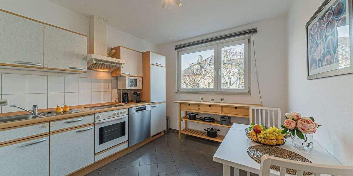 Etagenwohnung Frankfurt am Main Westend-Süd - 2 Zimmer, 66 m&sup2;, 2.490&euro; | Angebot:25661903