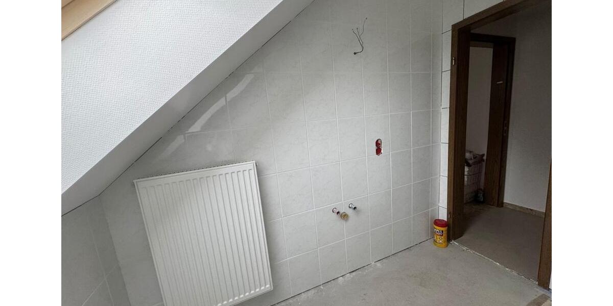 Dachgeschoßwohnung Eschwege - 2 Zimmer, 65 m&sup2;, 495&euro; | Angebot:25764395