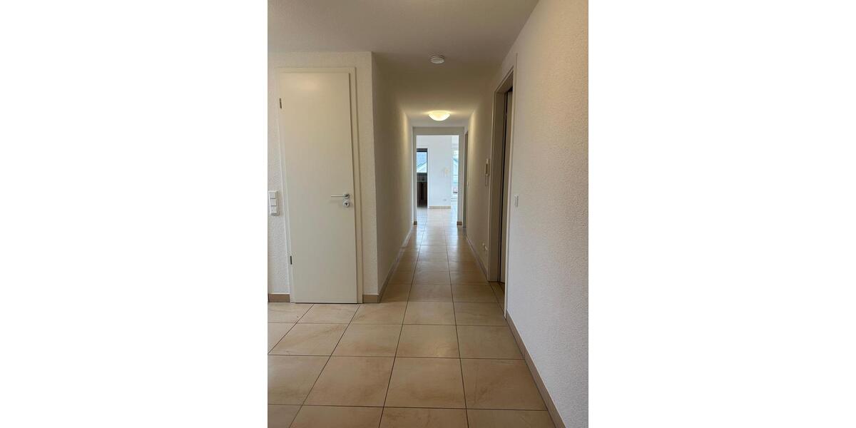 Etagenwohnung Nürtingen - 4 Zimmer, 115 m&sup2;, 1.400&euro; | Angebot:24637872