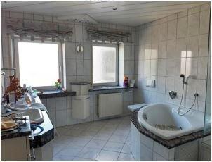 Einfamilienhaus Östringen - 7 Zimmer, 300 m&sup2;, 1.800&euro; | Angebot:26641064