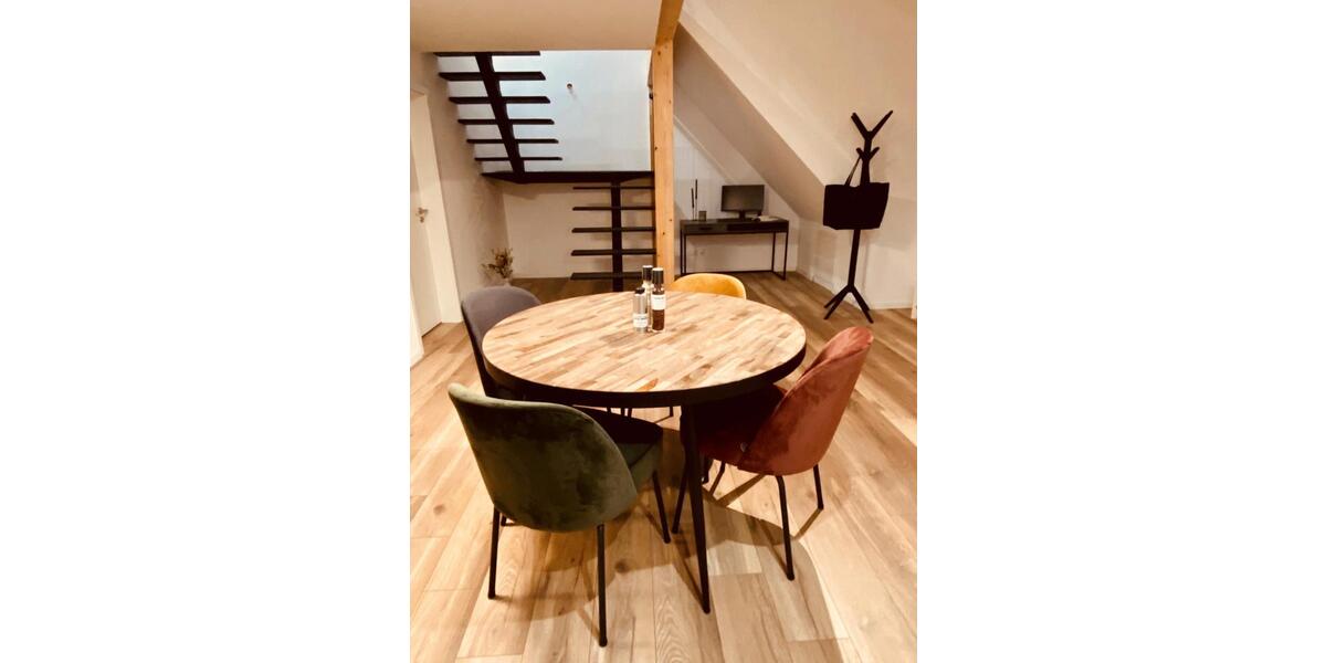 Wohnen auf Zeit Leonberg - 3 Zimmer, 65 m&sup2;, 1.390&euro; | Angebot:25278626