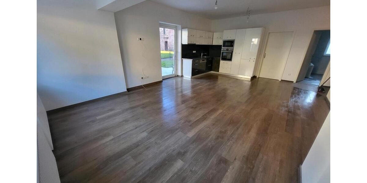 Erdgeschoßwohnung Calw - 3 Zimmer, 90 m&sup2;, 1.450&euro; | Angebot:24682164