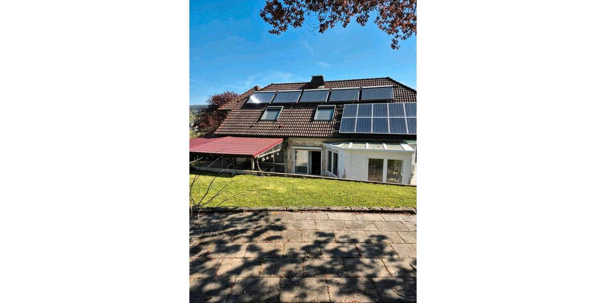 Dachgeschoßwohnung Wächtersbach - 3 Zimmer, 260 m&sup2;, 2.400&euro; | Angebot:26359348