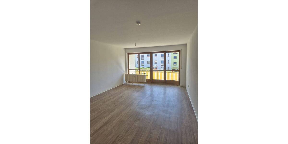 Etagenwohnung Waldheim Schönberg - 2 Zimmer, 54 m&sup2;, 325&euro; | Angebot:26825812