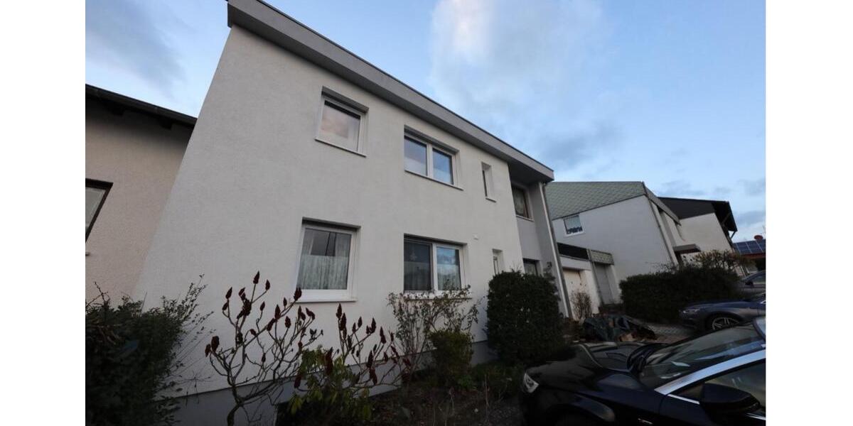 Erdgeschoßwohnung Quierschied - 4 Zimmer, 138 m&sup2;, 1.200&euro; | Angebot:26254551