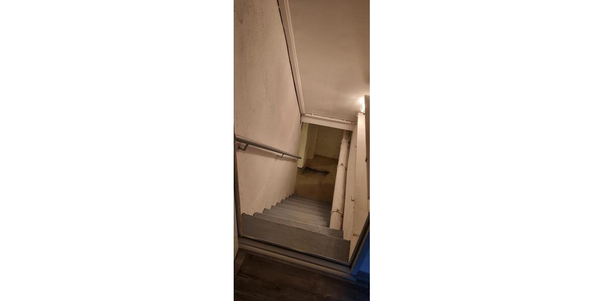 Erdgeschosswohnung mit Innenhof + Fußbodenheizung im Stadtzentrum 2 zimmer