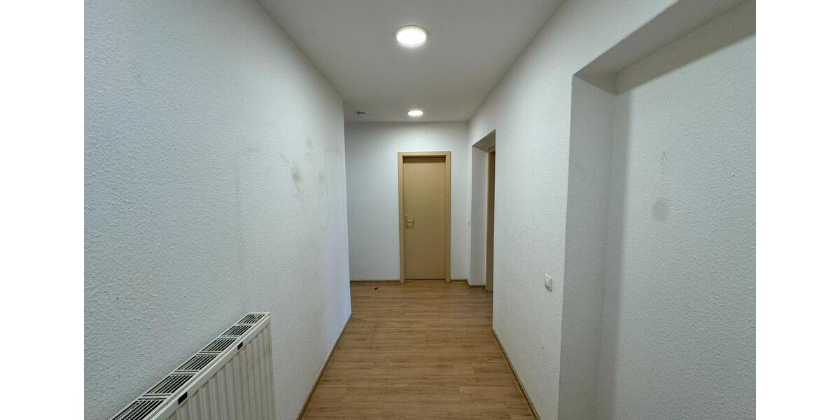 Erdgeschoßwohnung Halle (Saale) Am Wasserturm/Thaerviertel - 4 Zimmer, 96 m&sup2;, 795&euro; | Angebot:26660646