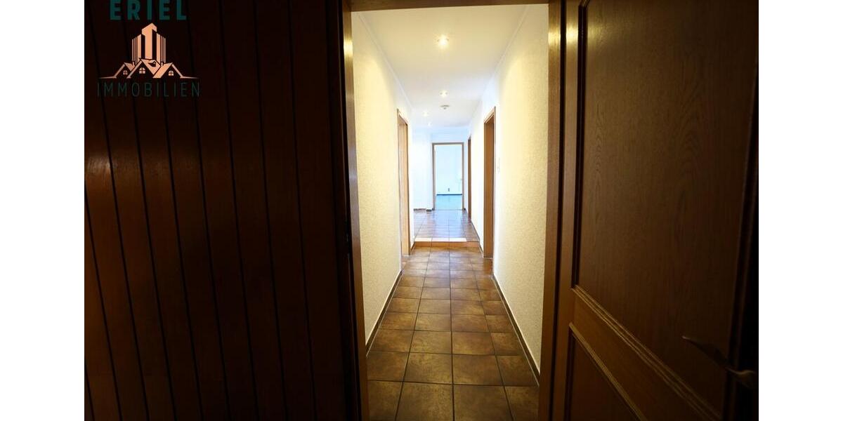 Etagenwohnung Aurich - 5 Zimmer, 125 m&sup2;, 950&euro; | Angebot:26480938