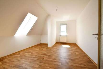 Wohnung Riesa Neuweida - 2 Zimmer, 47 m&sup2;, 350&euro; | Angebot:27042767