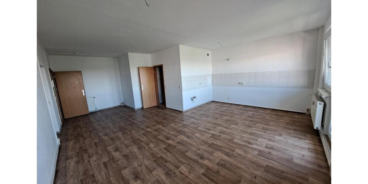 Etagenwohnung Löbau - 2 Zimmer, 56 m&sup2;, 317&euro; | Angebot:16399404