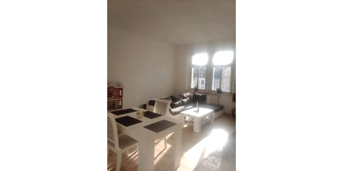 Etagenwohnung Mittweida - 3 Zimmer, 110 m&sup2;, 830&euro; | Angebot:24876995