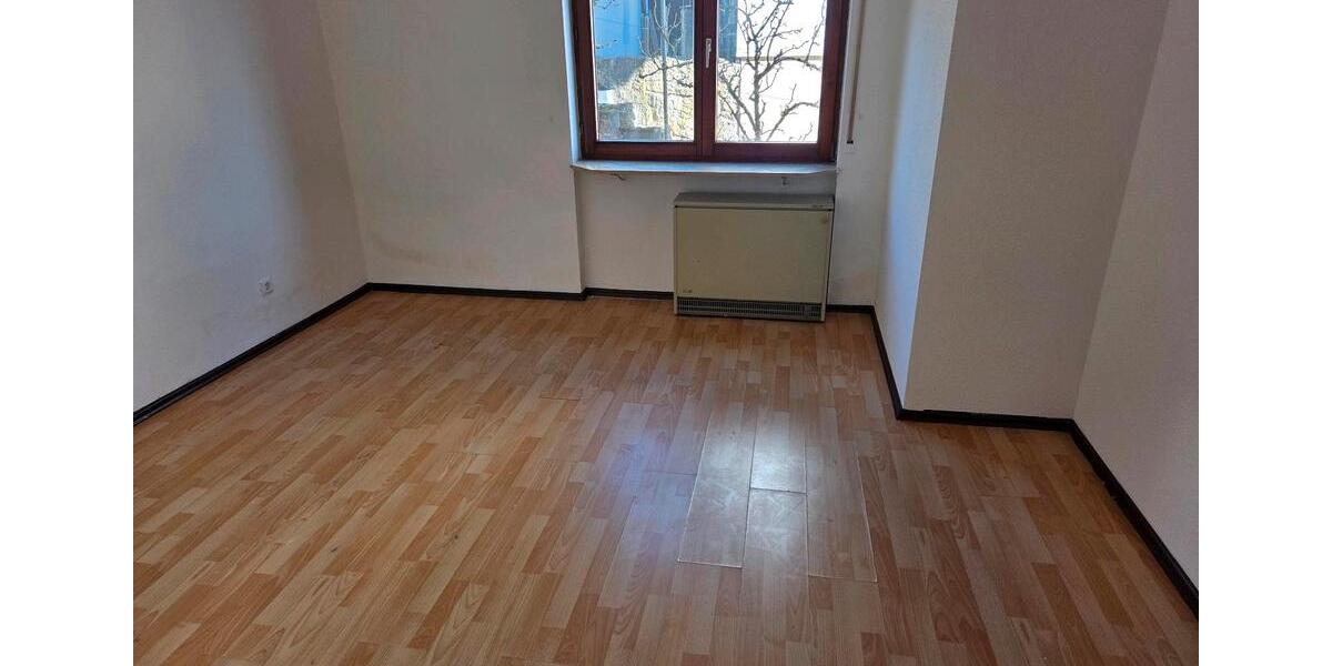 Erdgeschoßwohnung Waldshut-Tiengen Tiengen - 4 Zimmer, 84 m&sup2;, 1.150&euro; | Angebot:25350417