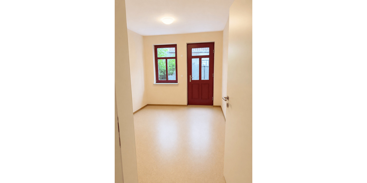 Gewerbeobjekt Bad Langensalza Ufhoven - 9 Zimmer, 133 m&sup2;, 1.200&euro; | Angebot:26657173