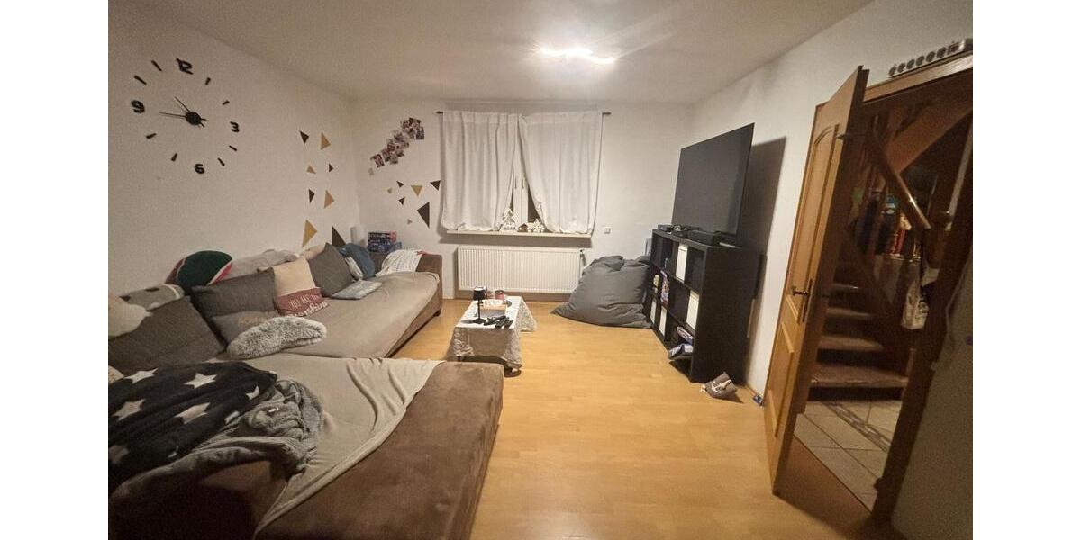 Einfamilienhaus Berkatal - 5 Zimmer, 135 m&sup2;, 750&euro; | Angebot:24345088