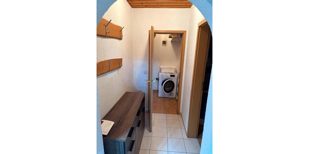 Erdgeschoßwohnung Ebern - 2.5 Zimmer, 98 m&sup2;, 820&euro; | Angebot:24893532