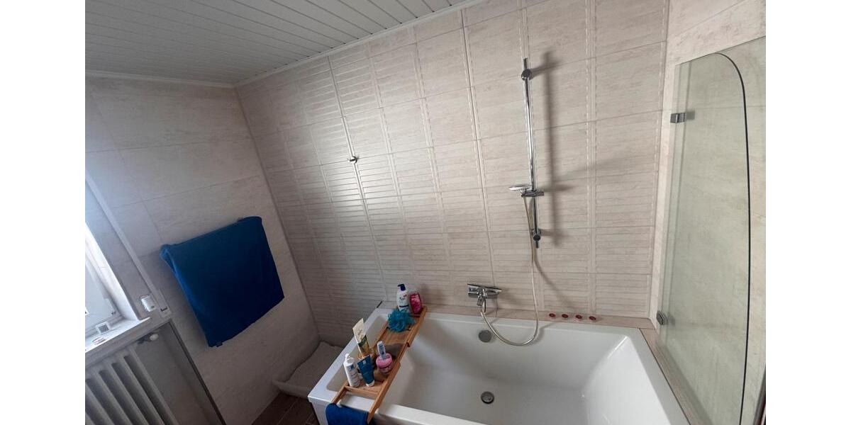 Etagenwohnung Walsdorf - 4 Zimmer, 120 m&sup2;, 1.000&euro; | Angebot:24598294