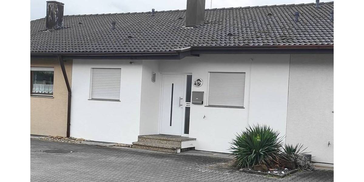 Reihenmittelhaus Neckarwestheim - 4 Zimmer, 130 m&sup2;, 1.300&euro; | Angebot:26817129
