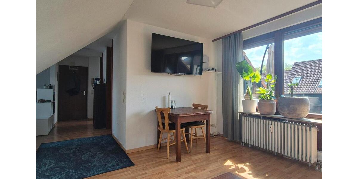 Dachgeschoßwohnung Stuttgart Zuffenhausen - 1.5 Zimmer, 43 m&sup2;, 1.000&euro; | Angebot:26679215