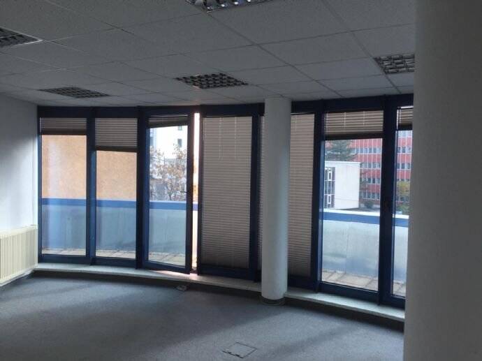 Gewerbeobjekt Radebeul Zitzschewig - 4 Zimmer, 97 m&sup2;, 636&euro; | Angebot:25671761