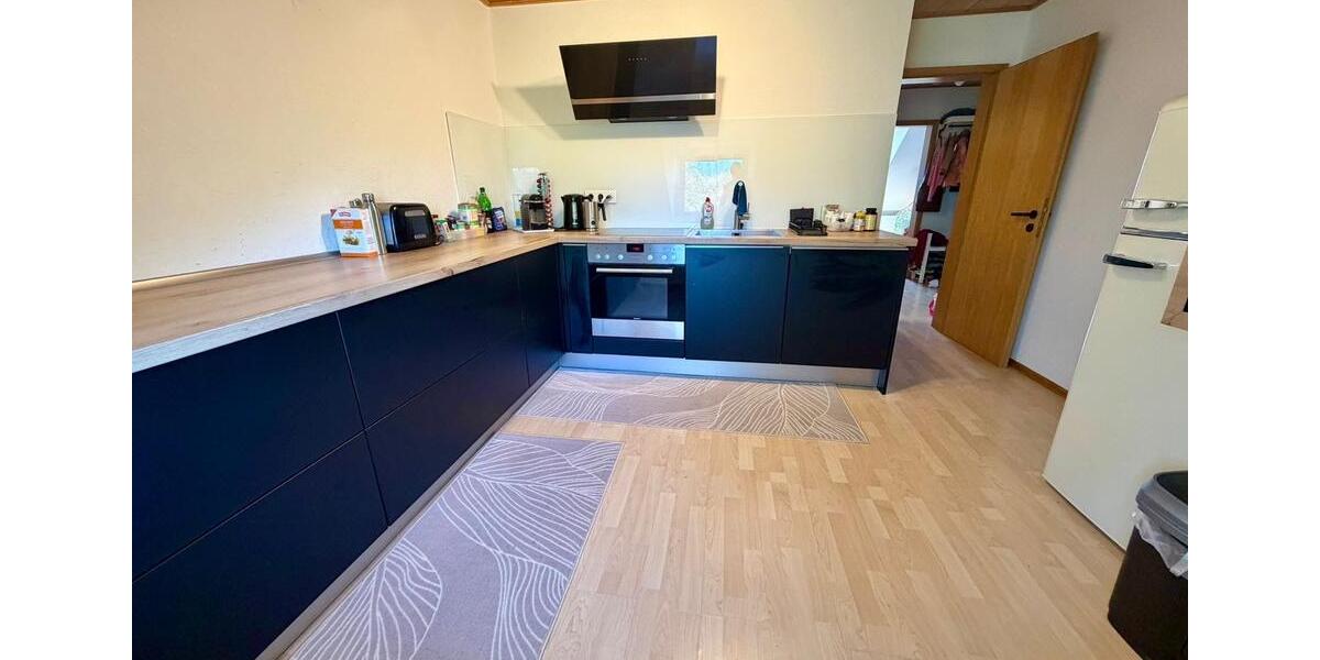 Dachgeschoßwohnung Duisburg - 3 Zimmer, 70 m&sup2;, 900&euro; | Angebot:26546138