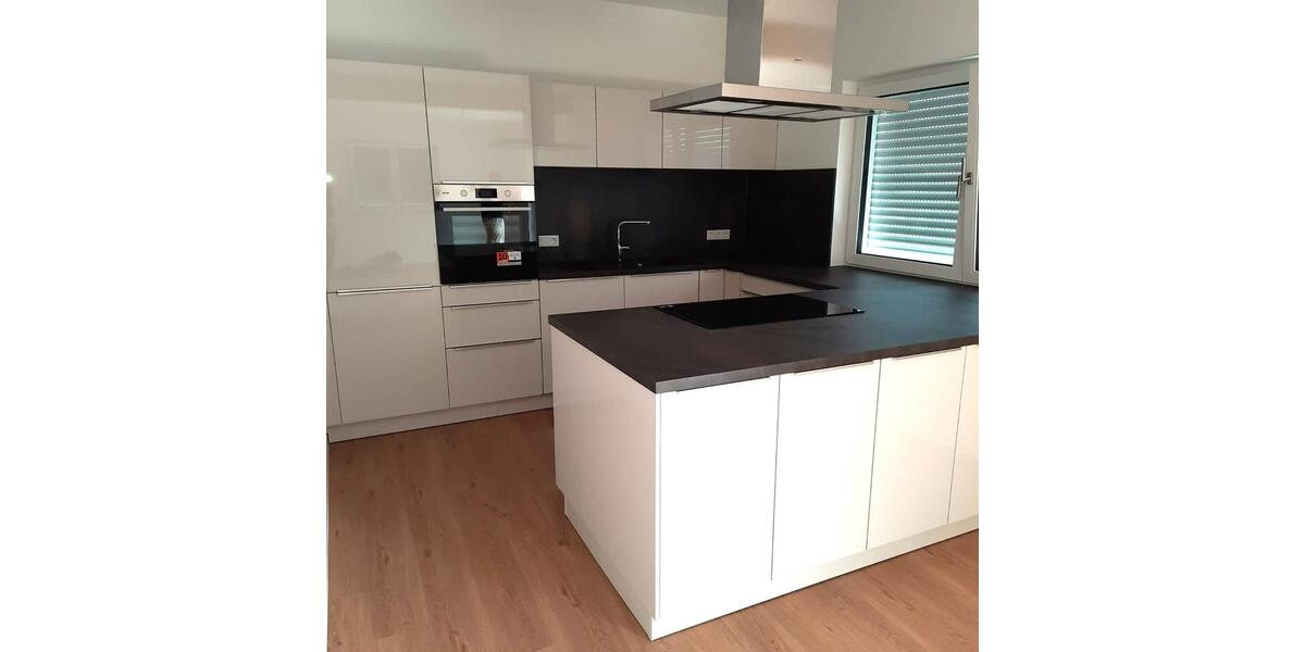 Etagenwohnung Neustadt an der Aisch - 3 Zimmer, 86 m&sup2;, 990&euro; | Angebot:24464252