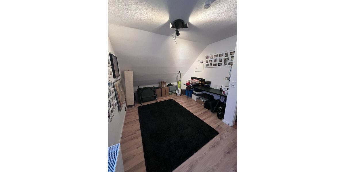 Dachgeschoßwohnung Hanau Großauheim - 3.5 Zimmer, 75 m&sup2;, 900&euro; | Angebot:24839413