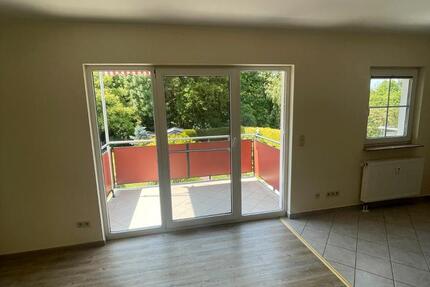 Wohnung Schmölln - 1 Zimmer, 40 m&sup2;, 280&euro; | Angebot:26223217