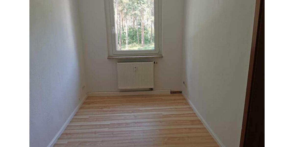 Etagenwohnung Bad Schmiedeberg - 4 Zimmer, 80 m&sup2;, 473&euro; | Angebot:26691762
