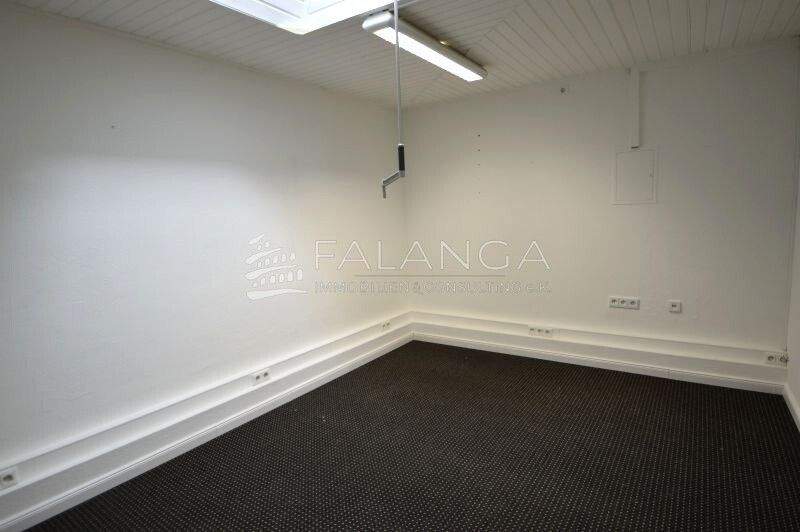 Gewerbeobjekt Budenheim - 6 Zimmer, 1.700&euro; | Angebot:25697563