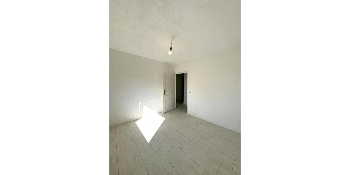 Etagenwohnung Bühl - 4 Zimmer, 91 m&sup2;, 1.145&euro; | Angebot:26101688