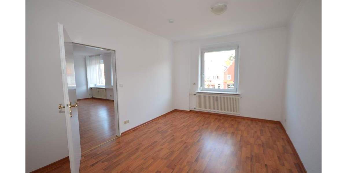 Gewerbeobjekt Neumarkt Altenhof - 4 Zimmer, 111 m&sup2;, 850&euro; | Angebot:25683027