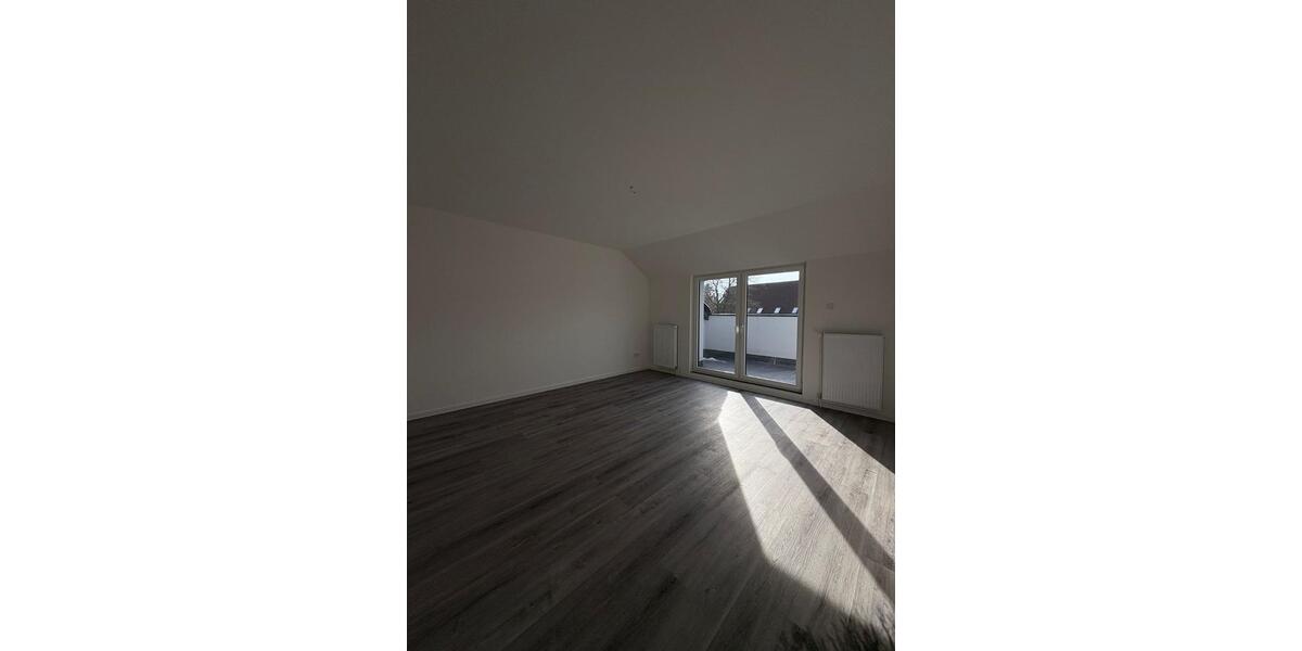 Dachgeschoßwohnung Papenburg - 3.5 Zimmer, 102 m&sup2;, 960&euro; | Angebot:25871239