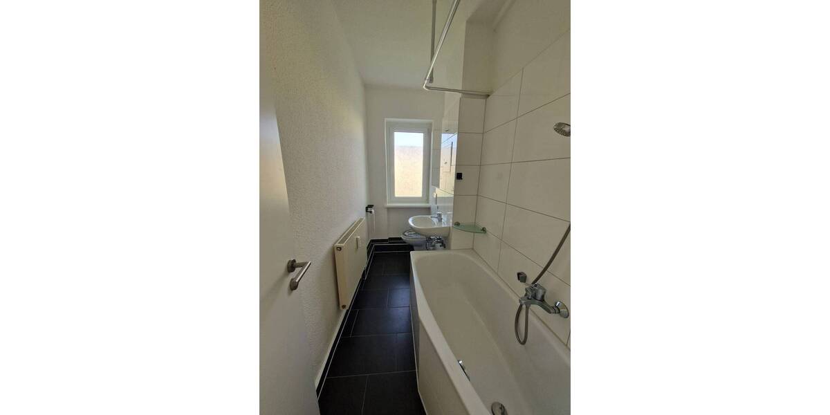 Etagenwohnung Magdeburg Cracau - 3 Zimmer, 71 m&sup2;, 469&euro; | Angebot:26798507