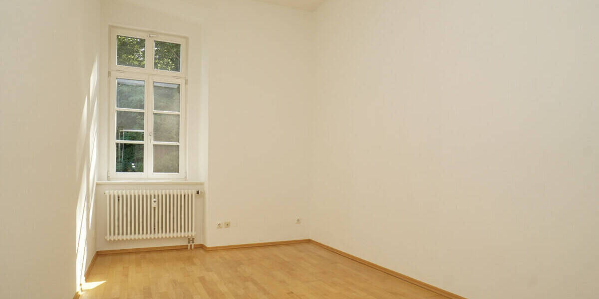 Etagenwohnung Radebeul - 5 Zimmer, 157 m&sup2;, 1.700&euro; | Angebot:20699802