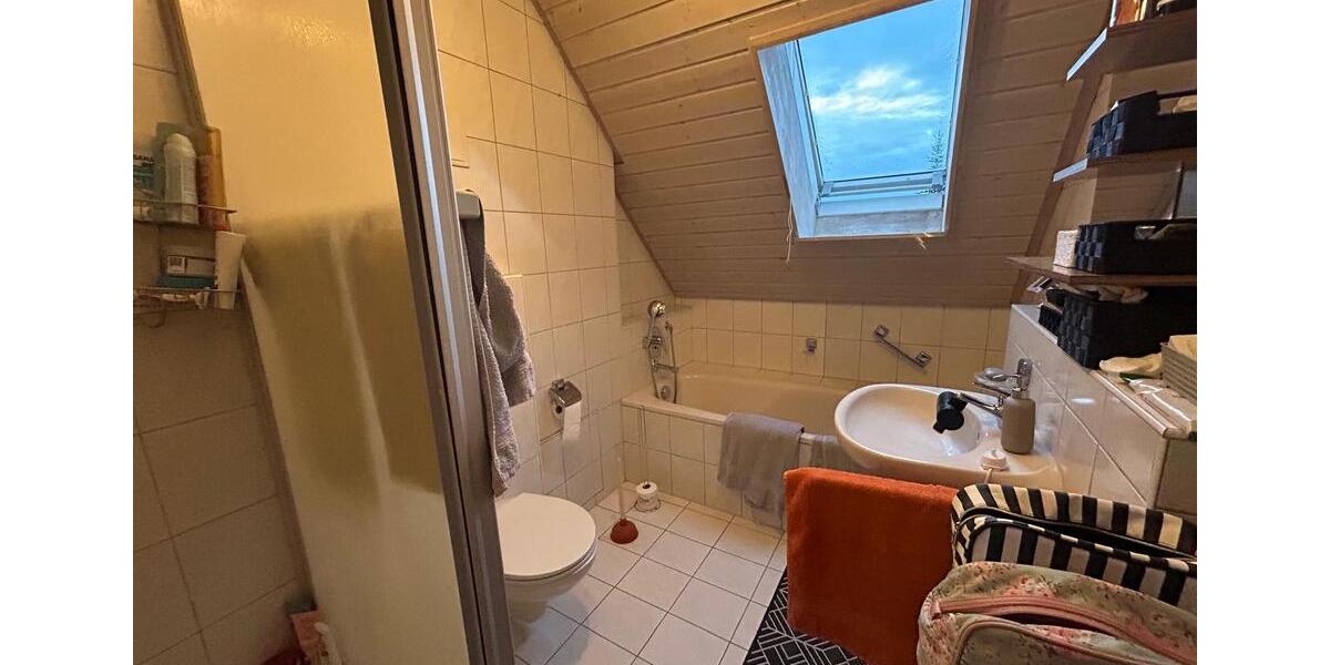 Etagenwohnung Schlüsselfeld - 2 Zimmer, 700&euro; | Angebot:24459051