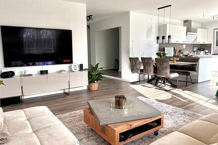 Wohnung Nienburg (Weser) - 3 Zimmer, 100 m&sup2;, 1.000&euro; | Angebot:26379597