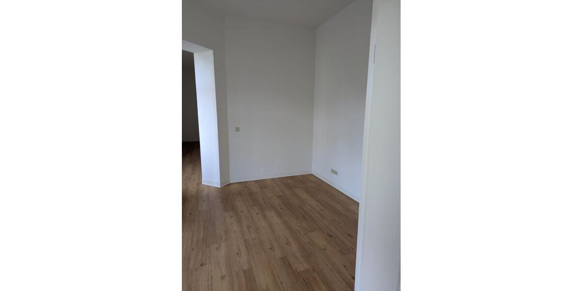 Erdgeschoßwohnung Neustrelitz - 2 Zimmer, 51 m&sup2;, 390&euro; | Angebot:25714378