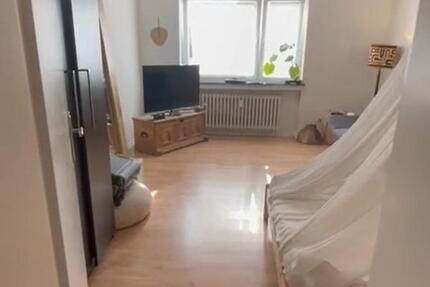 Ruhige, helle, teilmöblierte Wohnung in Essen - Holsterhausen 1 zimmer