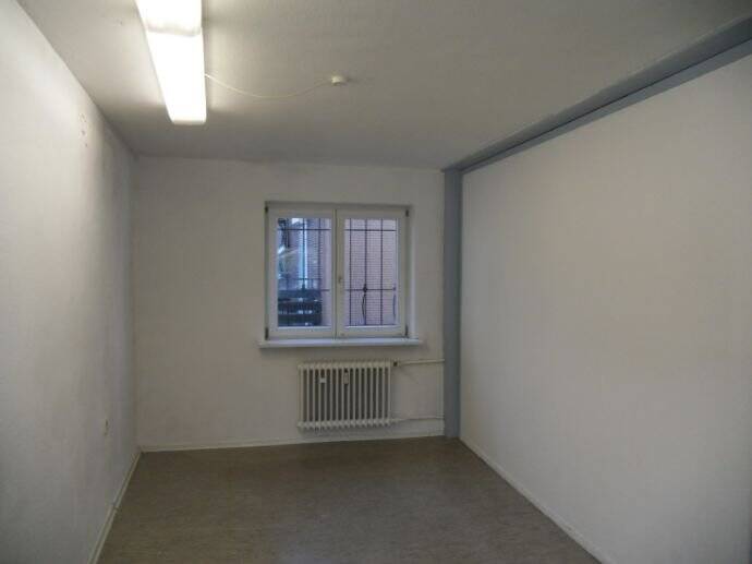 Gewerbeobjekt Baiersbronn - 3 Zimmer, 450&euro; | Angebot:25700155