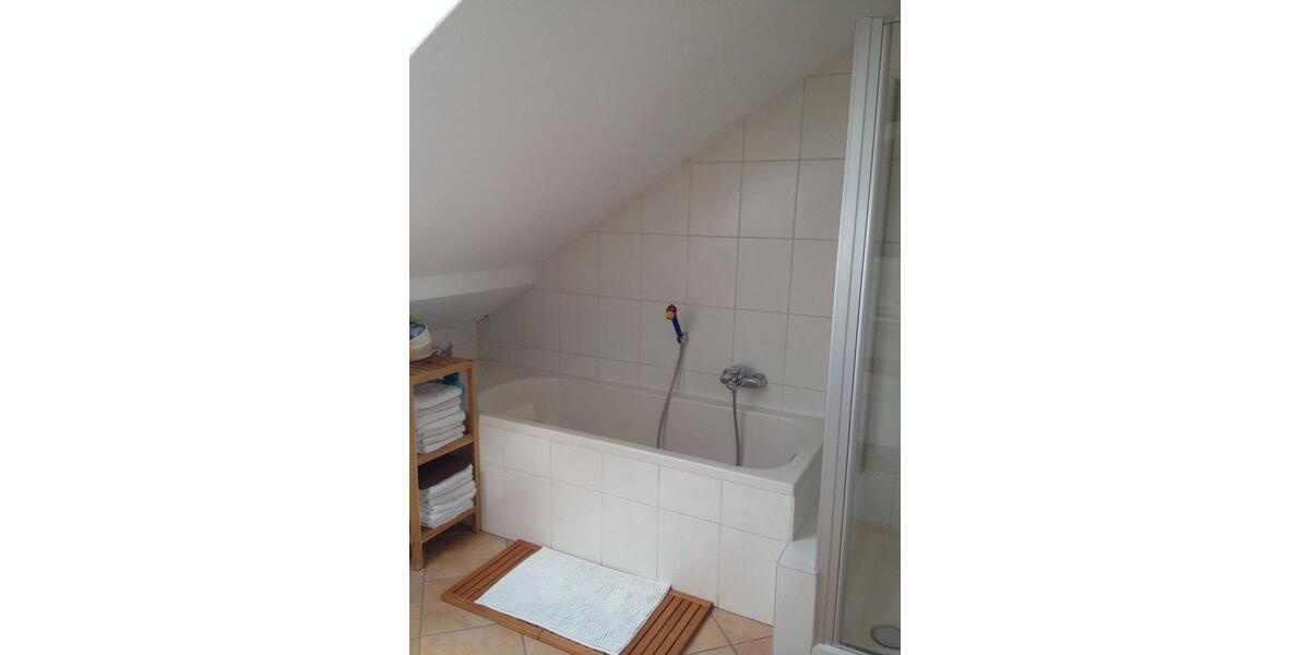 3 Zimmer Wohnung mit Balkon 85m² 3 zimmer