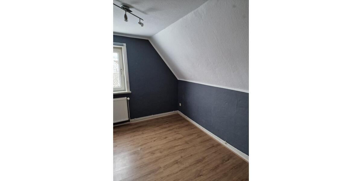 Dachgeschoßwohnung Bad Sachsa - 1.5 Zimmer, 31 m&sup2;, 200&euro; | Angebot:25539298
