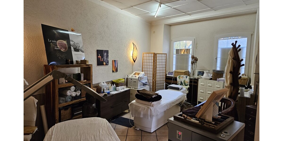 Sie haben die Geschäftsidee? Wir haben das Ladenlokal! Zentral in Oberpleis! 2 zimmer