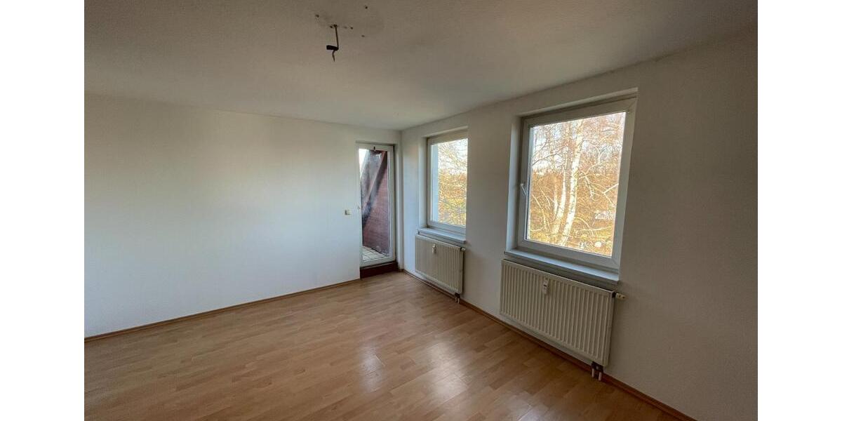 Dachgeschoßwohnung Taura - 4 Zimmer, 72 m&sup2;, 370&euro; | Angebot:26613476