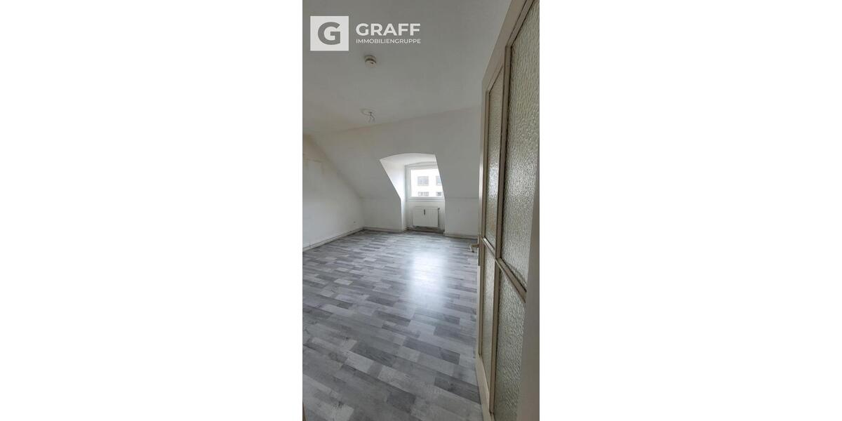 Dachgeschoßwohnung Bremerhaven Geestemünde - 4 Zimmer, 86 m&sup2;, 605&euro; | Angebot:22141802