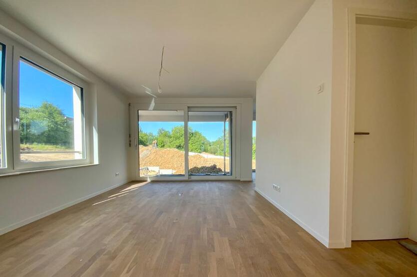 Erstbezug - 3 -Zimmer-NeubauWohnung inkl. EBK und West-Terrasse