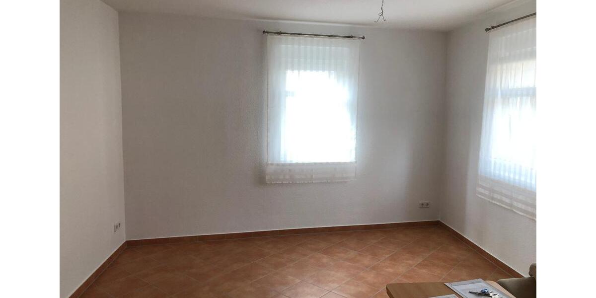 Erdgeschoßwohnung Querfurt - 3 Zimmer, 81 m&sup2;, 650&euro; | Angebot:26489368